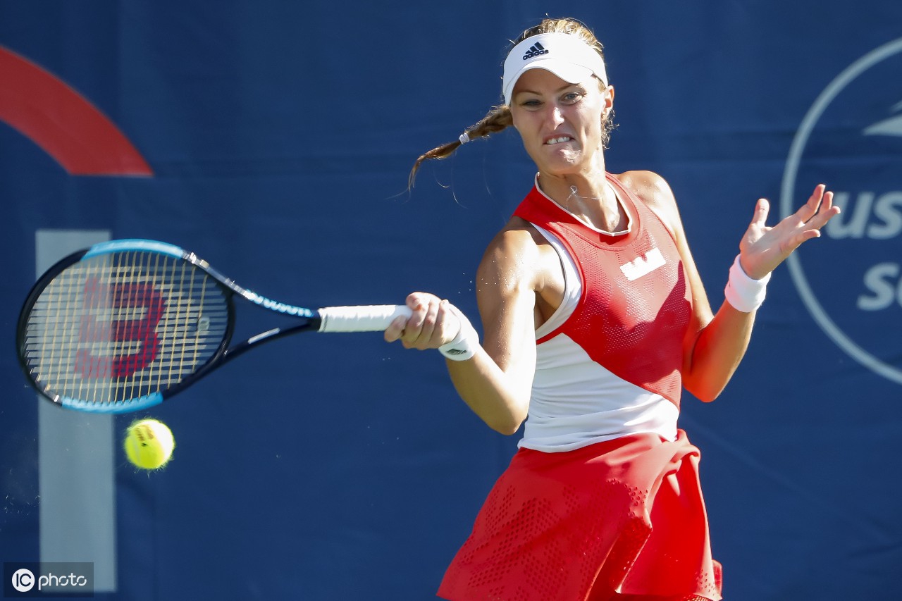 个年轻的新 个年轻的新