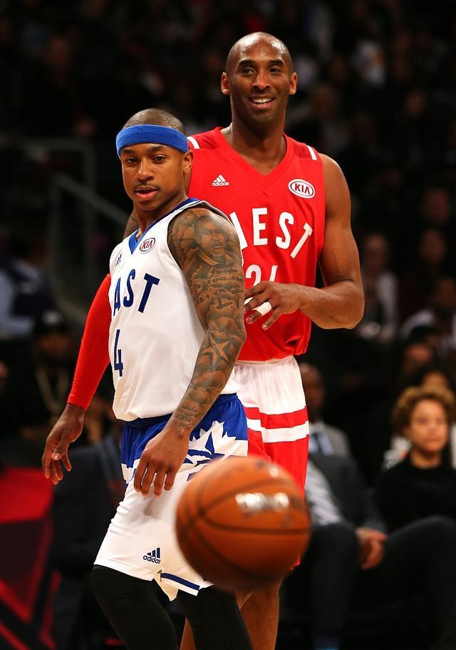 侧半空间背 侧半空间背